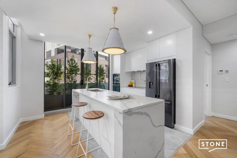 206/33 Dawes Avenue, Castle Hill - Image 2