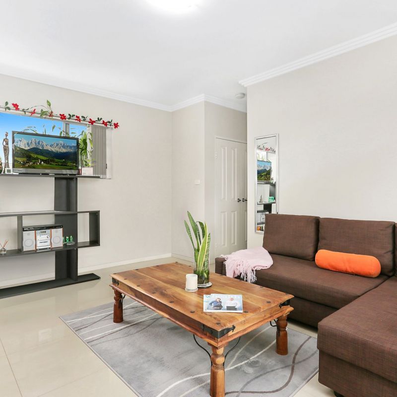 8/74 Grose Street, North Parramatta - Image 2