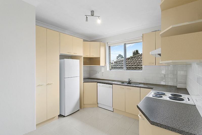 10/10 Fleet Street, North Parramatta - Image 2