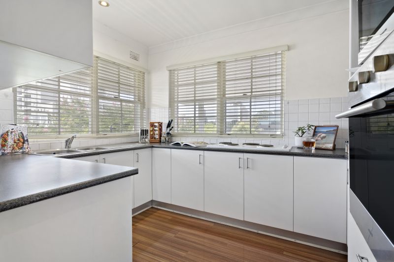 11/17 Villiers Street, North Parramatta - Image 2