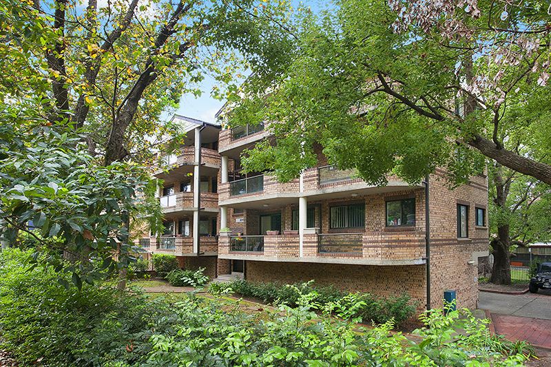 8/26 Pennant Hills Road, North Parramatta - Image 2