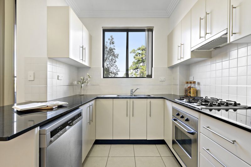 4/18 Brickfield Street, North Parramatta - Image 2